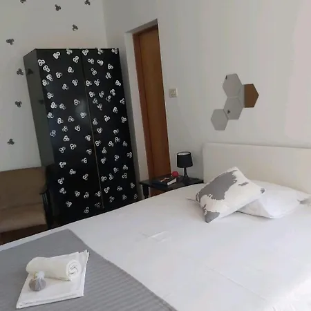 Hotel Lanterna Sućuraj