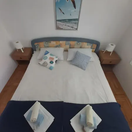 Lanterna Hotel Sućuraj